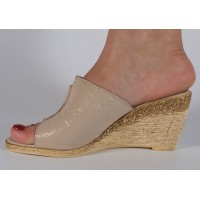 Saboti roz deschis din piele naturala dama/femei cu platforma (cod SBM3)